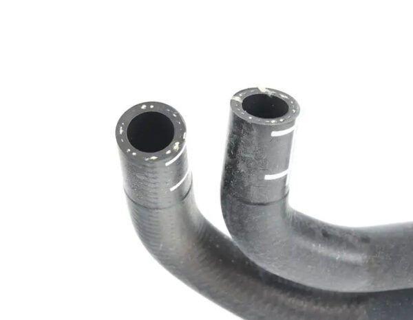 1C0121086S - NEW VW BEETLE 9C  Coolant hose (oil cooler distributor    coolant  1C0121086S