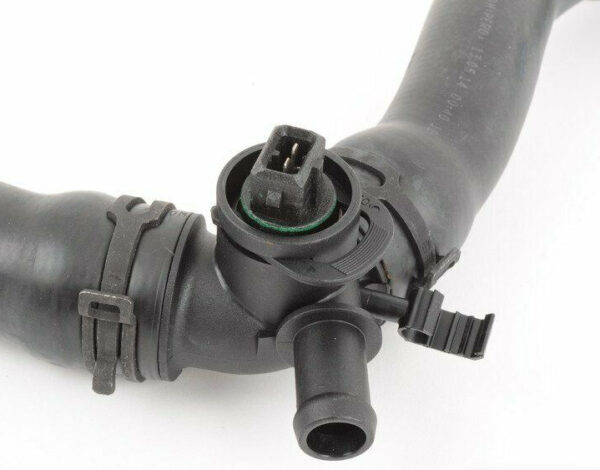 1C0122101AR - NEW VOLKSWAGEN BEETLE 9C RADIATOR UPPER HOSE 1C0122101AR ORIGINAL