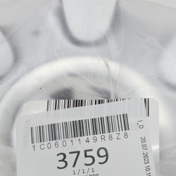 1C0601149R8Z8 - VOLKSWAGEN BEETLE Convertible 1Y7 Wheel Hub Cap Cover 1C0601149R8Z8 NEW GENUINE