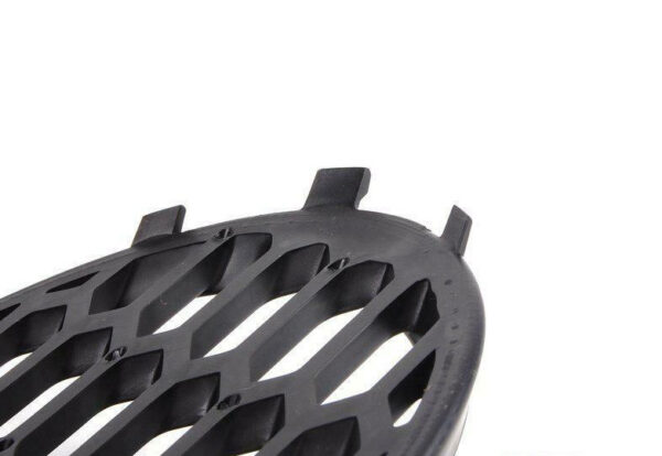 1C0807684A01C - NEW VW BEETLE 9C FRONT BUMPER RIGHT AIR GUIDE GRILLE 1C0807684A01C