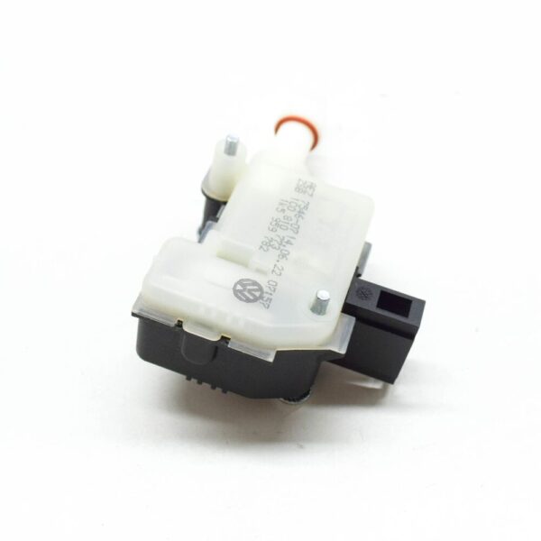 1C0810773 - NEW VOLKSWAGEN BEETLE 9C FUEL DOOR ACTUATOR 1C0810773 ORIGINAL