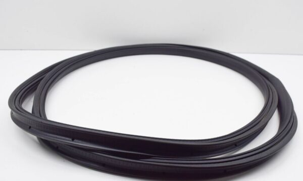 1C0827705Q - NEW VOLKSWAGEN BEETLE 9C REAR LID SEAL 1C0827705Q ORIGINAL