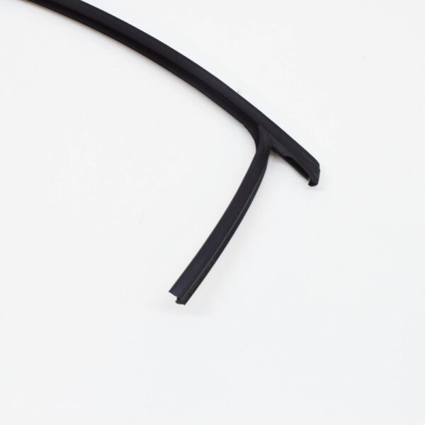 1C0837432EB41 - NEW VOLKSWAGEN BEETLE 1C FRONT RIGHT DOOR RUBBER SEAL 1C0837432EB41 ORIGINAL