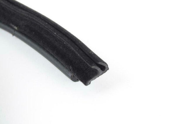 1C0837439BB41 - NEW VW BEETLE 9C FRONT LEFT INNER WINDOW CHANNEL 1C0837439BB41 ORIGINAL