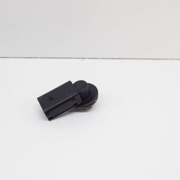 1C0953123C - NEW VOLKSWAGEN BEETLE 1C BULB HOLDER SOCKET LAMP HOUSING 1C0953123C ORIGINAL