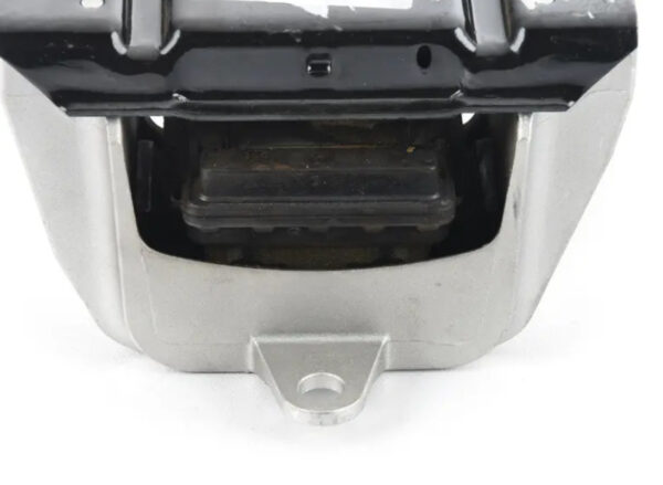 1J0199555BR - NEW VOLKSWAGEN BEETLE 9C LEFT GEARBOX MOUNT 1J0199555BR