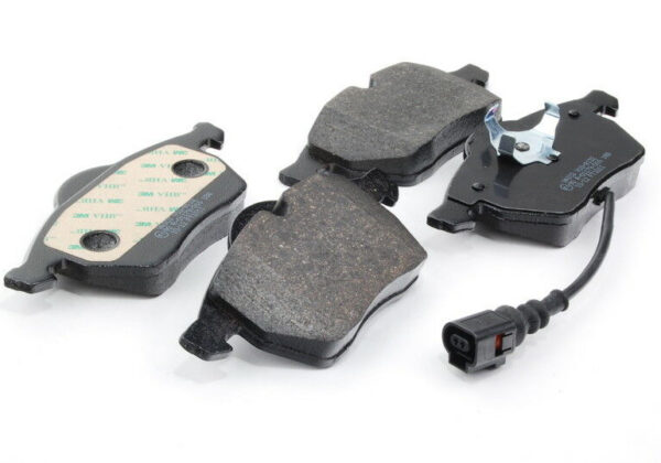 1J0698151M - NEW Volkswagen Beetle 9C Front Brake Pad Set 1J0698151M OEM