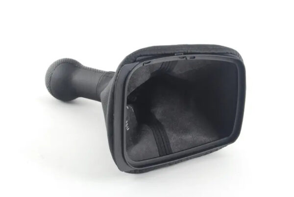 1J0711113FEU - NEW VW GOLF MK4 GEAR SHIFT BUTTON WITH BOAT 1J0711113FIRE ORIGINAL