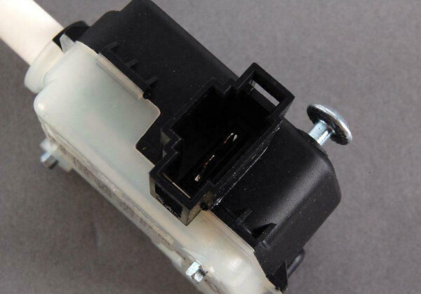 1J0810773D - NEW VW TOUAREG 7L FUEL FILLER DOOR THROTTLE CONTROL ELEMENT 1J0810773D ORIGINAL