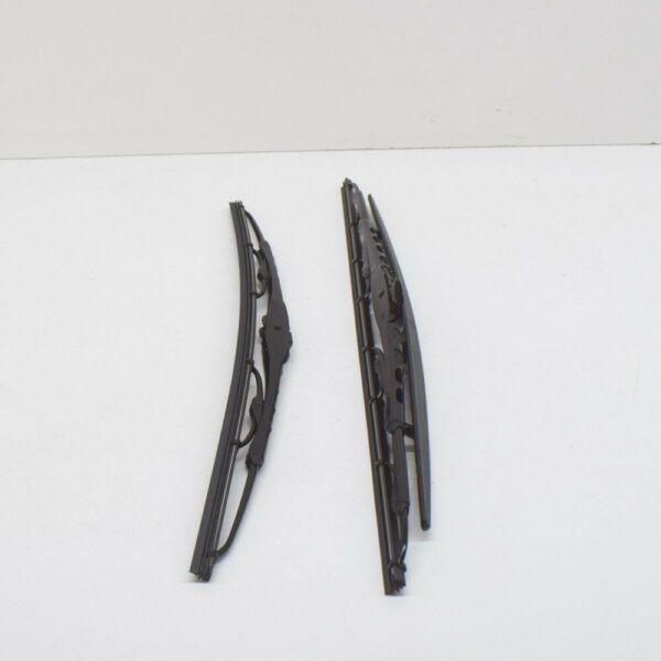 1J0998003 - NEW VW BORA 1J6 FRONT WINDSCREEN WIPER BLADES 1J0998003