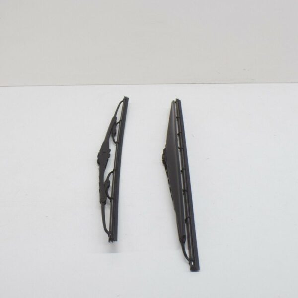 1J0998003 - NEW VW BORA 1J6 FRONT WINDSCREEN WIPER BLADES 1J0998003