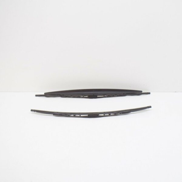 1J0998003 - NEW VW BORA 1J6 FRONT WINDSCREEN WIPER BLADES 1J0998003