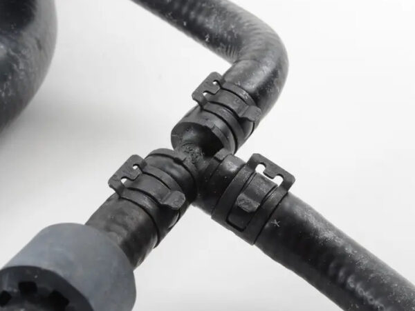 1K0122101JS - NEW VW BEETLE A5 COOLANT HOSE WITH QUICK RELEASE COUPLING 1K0122101JS ORIGINAL