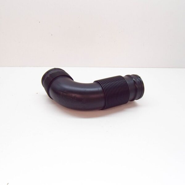 1K0129684T - Volkswagen Beetle A5 Air Intake Connecting Pipe 1K0129684T NEW GENUINE