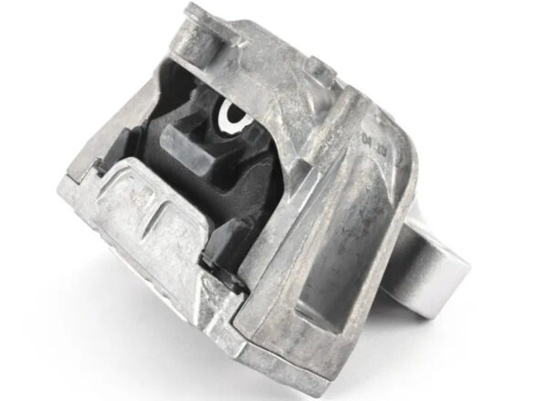 1K0199262CL - NEW VOLKSWAGEN CC RIGHT SIDE ENGINE MOUNT 1K0199262CL ORIGINAL