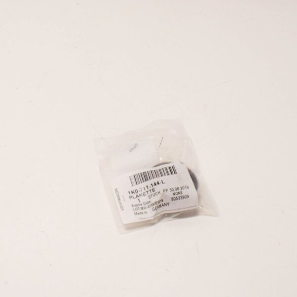 1K0711144L - Volkswagen EOS 6 Speed Gearstick Knob Badge 1K0711144L NEW GENUINE