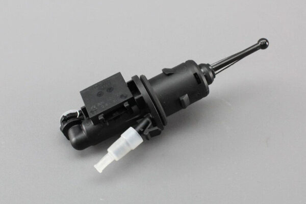 1K0721388AF - NEW VOLKSWAGEN JETTA 5C6 A6 MK6 CLUTCH MASTER CYLINDER 1K0721388AF ORIGINAL
