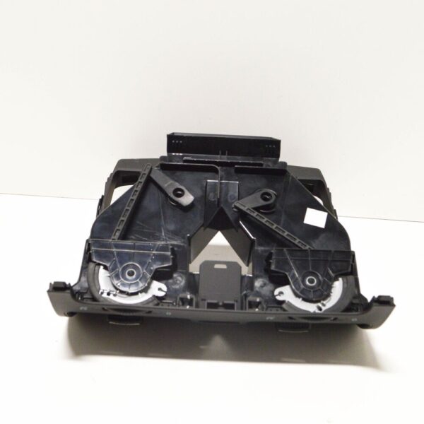 1K0819728H1QB - Volkswagen Jetta MK5 Dashboard Center Air Vent 1K0819728H1QB New