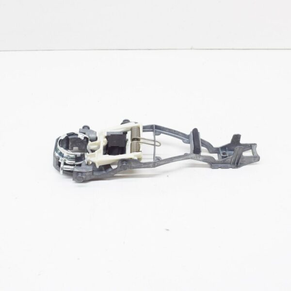 1K0837886A - NEW VW JETTA A5 FRONT RIGHT DOOR HANDLE LOCK CYLINDER SUPPORT 1K0837886A OEM