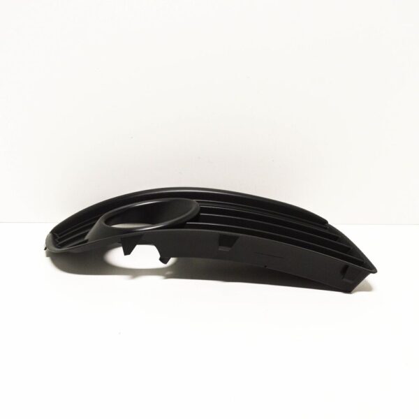 1K0853666R9B9 - NEW VOLKSWAGEN GOLF MK5 GT FOG LIGHT GRILL FRONT RIGHT 1K0853666R9B9 ORIGINAL