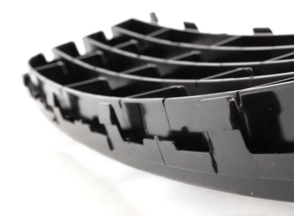 1K0853677C9B9 - NEW VOLKSWAGEN GOLF 1K MK5 FRONT LOWER CENTER VENT GRILLE 1K0853677C9B9