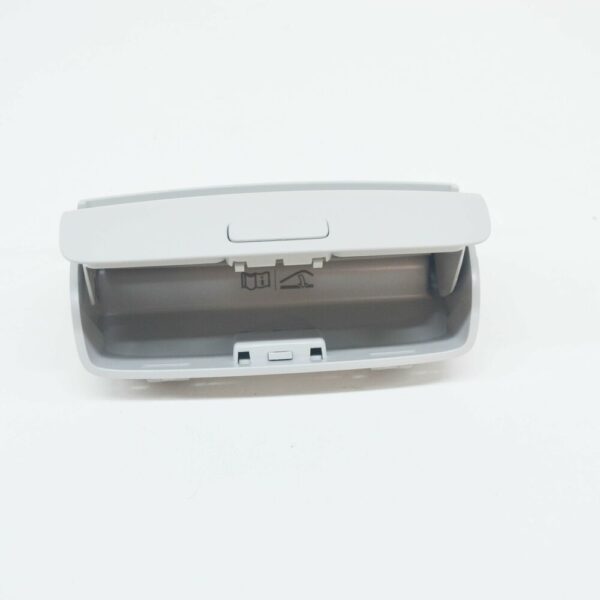 1K0868837GY20 - NEW VOLKSWAGEN CC GLASSES STORAGE COMPARTMENT 1K0868837G Y20