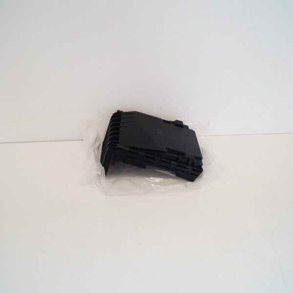 1K0937132F - Volkswagen Golf MK5 1K fuse box cover 1K0937132F REAL NEW