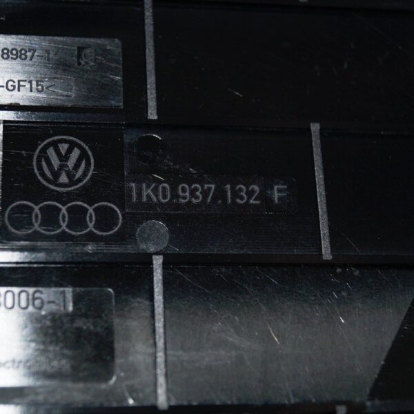 1K0937132F - Volkswagen Golf MK5 1K fuse box cover 1K0937132F REAL NEW