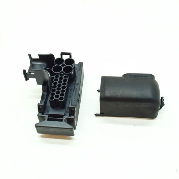 1K0973213 - NEW VOLKSWAGEN ARTEON 3H7 25 PIN FLAT CONTACT HOUSING 1K0973213 ORIGINAL