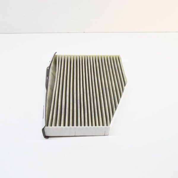 1K1819669 - NEW VOLKSWAGEN GOLF MK5 INTERIOR AIR FILTER 1K1819669 E