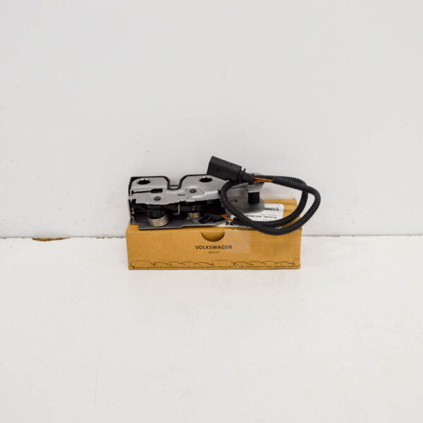 1K1823509E - NEW VOLKSWAGEN JETTA MK5 BONNET LOCK 1K1823509E 2008