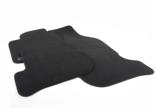 1K1863011SEUN - NEW VOLKSWAGEN GOLF 5K MK6 FLOOR MAT SET LHD 1K1863011SEUN ORIGINAL