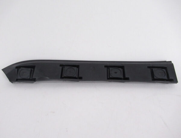 1K5807394 - NEW VOLKSWAGEN JETTA A5 MK5 REAR RIGHT BUMPER RETAINER 1K5807394