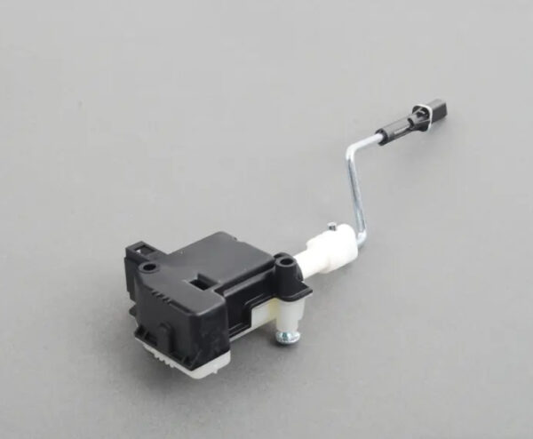 1K5810773A - NEW VOLKSWAGEN JETTA A5 MK5 REAR FUEL TANK FLAP ACTUATOR 1K5810773A ORIGINAL