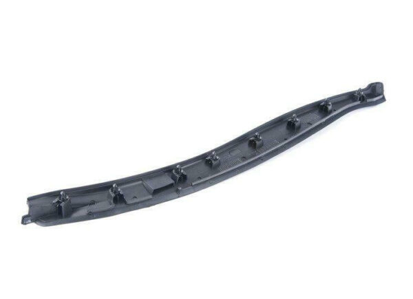 1K5837382F5AP - NEW VW JETTA A5 FRONT RIGHT REARWARD DOOR SEAL END TRIM 1K5837382F5AP ORIGINAL