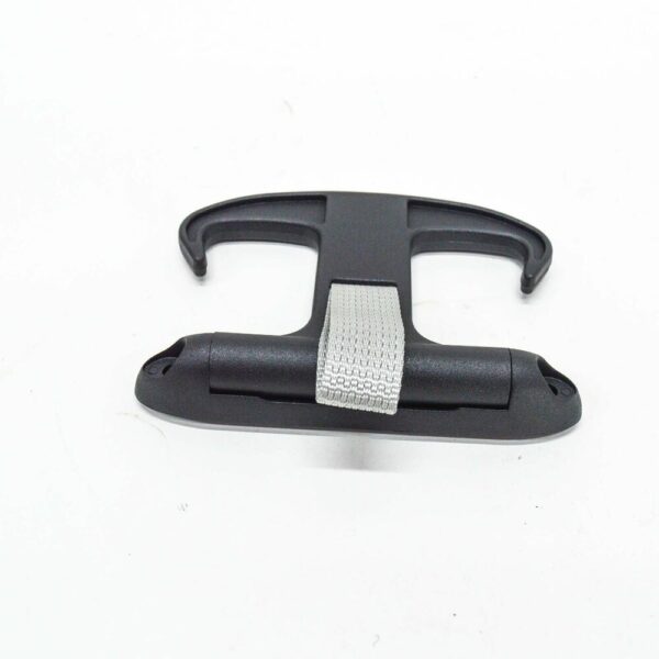 1K5867615A - NEW VOLKSWAGEN CC BAG RETAINER IN LUGGAGE BOOT 1K5867615A ORIGINAL