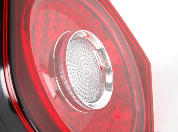 1K5945094K - NEW VW JETTA III 1K MK3 REAR INNER RIGHT TAILLIGHT 1K5945094K