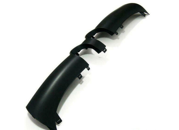 1K68075689B9 - New VW Golf MK5 lower bumper center tail pipe edge 1K68075689B9