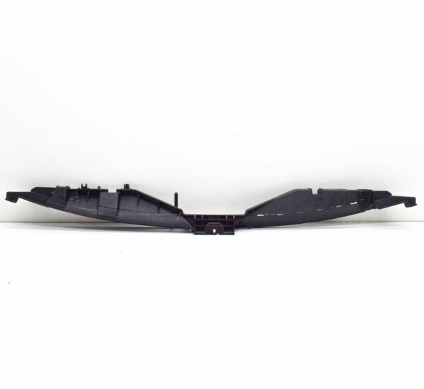 1K8805813A - NEW VW SCIROCCO MK3 FRONT CENTRE RADIATOR GRILLE SUPPORT 1K8805813A