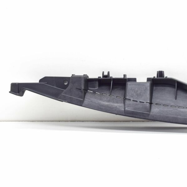1K8805813A - NEW VW SCIROCCO MK3 FRONT CENTRE RADIATOR GRILLE SUPPORT 1K8805813A