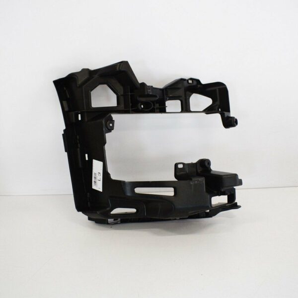 1K8807262A - NEW VOLKSWAGEN SCIROCCO FRONT RIGHT FOG LIGHT BRACKET 1K8807262A ORIGINAL