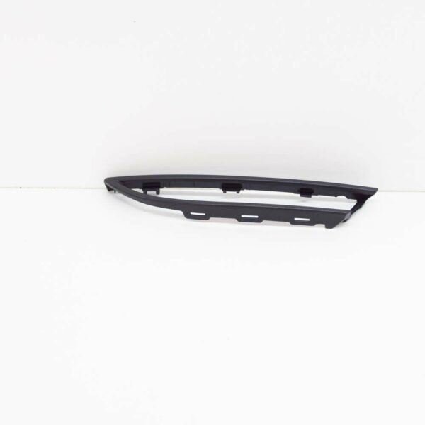1K8807717B9B9 - NEW VW SCIROCCO FRONT BUMPER LEFT INDICATOR TRIM GRILLE 1K8807717B9B9