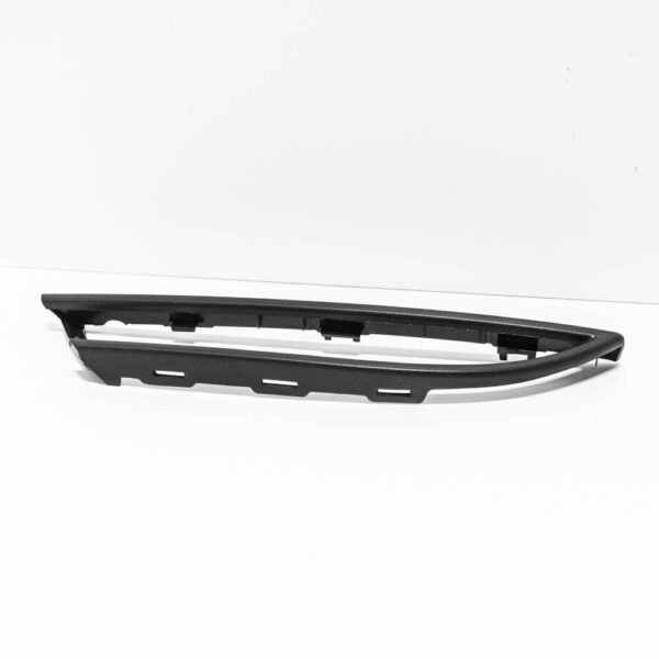 1K8807718B9B9 - NEW VW SCIROCCO FRONT BUMPER RIGHT INDICATOR TRIM GRILLE 1K8807718B9B9