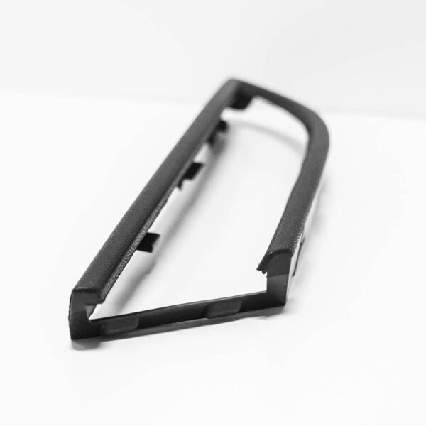 1K8807718B9B9 - NEW VW SCIROCCO FRONT BUMPER RIGHT INDICATOR TRIM GRILLE 1K8807718B9B9