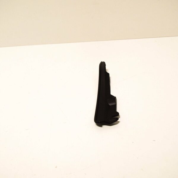 1K8807838B - NEW VOLKSWAGEN SCIROCCO MK3 REAR RIGHT WHEEL APERTURE TRIM 1K8807838B