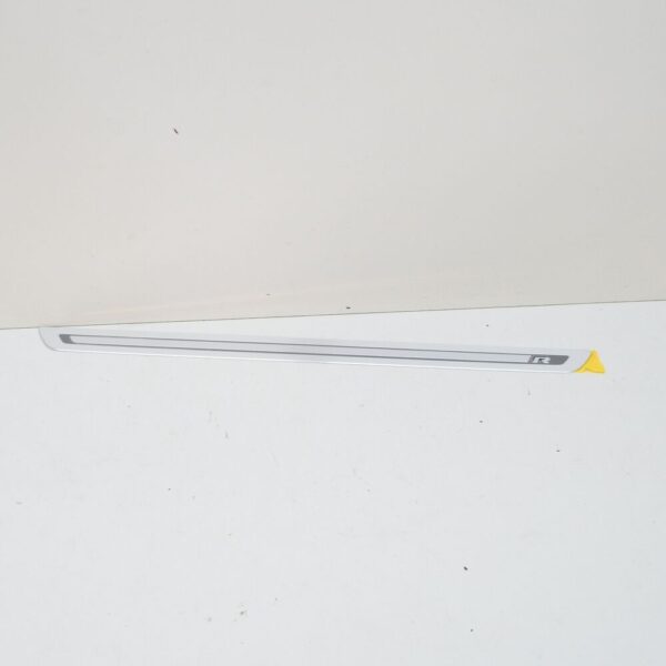 1K8853537CHE1 - NEW VW SCIROCCO 137 R FRONT LEFT DOOR ENTRY SILL STRIP 1K8853537CHE1 ORIGINAL