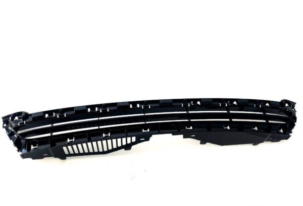 1K8853653D041 - Volkswagen Scirocco R-Line Front Bumper Centre Upper Grille 1K8853653D041 OEM