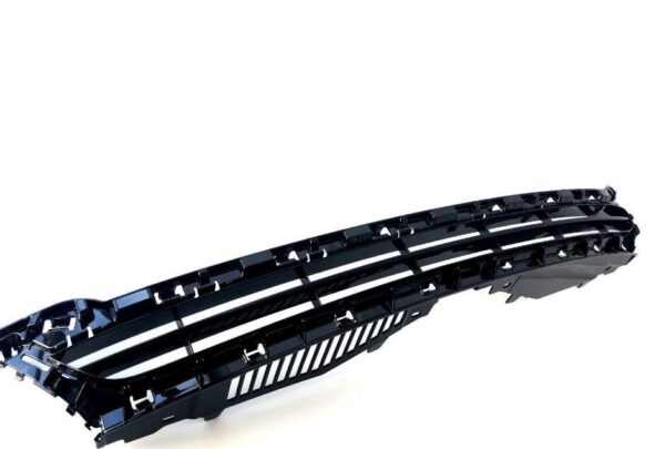 1K8853653D041 - Volkswagen Scirocco R-Line Front Bumper Centre Upper Grille 1K8853653D041 OEM