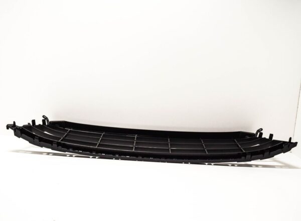 1K8853677D9B9 - VOLKSWAGEN SCIROCCO Front Bumper Center Lower Grille 1K8853677D9B9 New Genuine