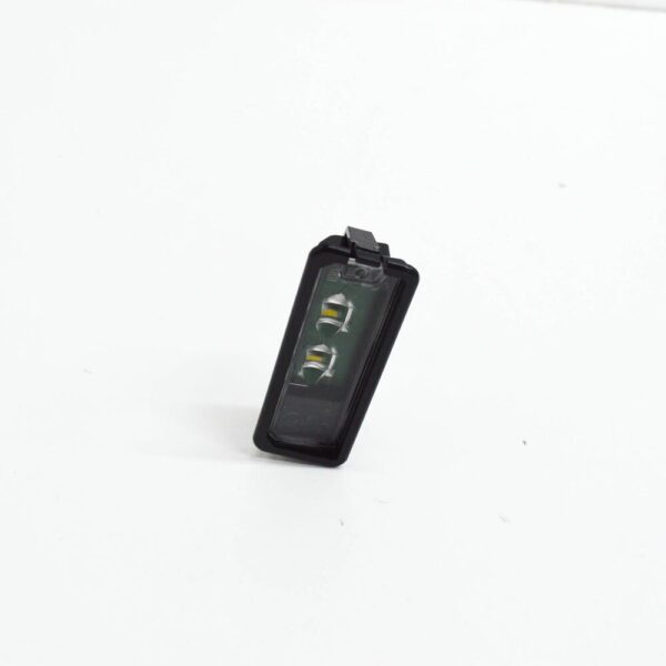 1K8943021C - NEW VOLKSWAGEN GOLF MK7 LICENSE NUMBER PLATE LIGHT LED 1K8943021C 2013